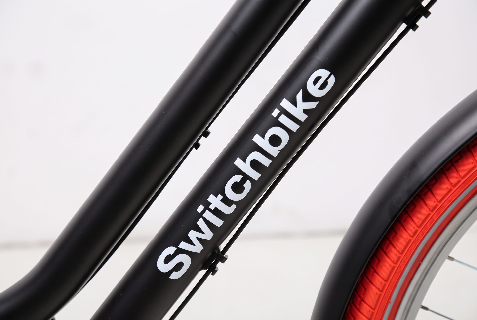SwitchBike logo on the Amsterdam One frame